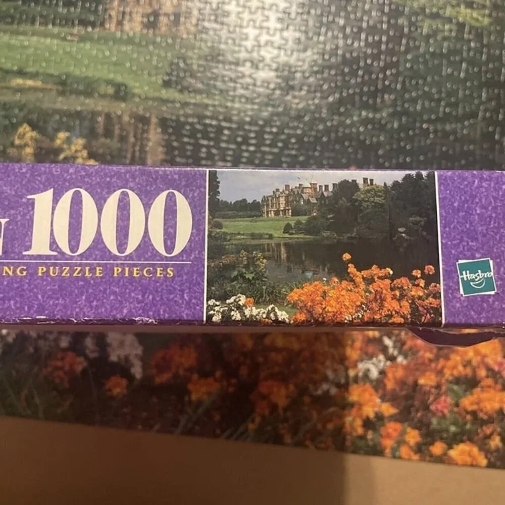 2001 Milton Bradley Big Ben 1000 Piece Puzzle Sandringham House, Norfolk England